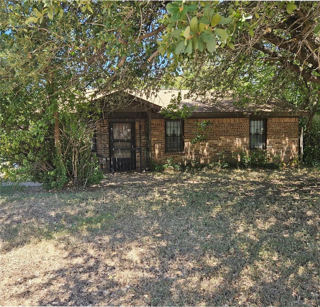 1313 E Robert Street, Fort Worth