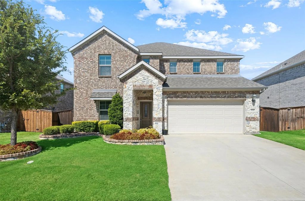 10105 Lakemont Drive, Fort Worth