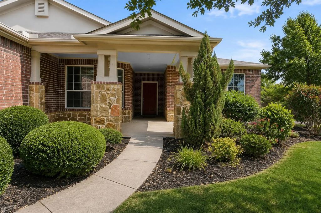 1728 Hacienda Heights Lane, Frisco
