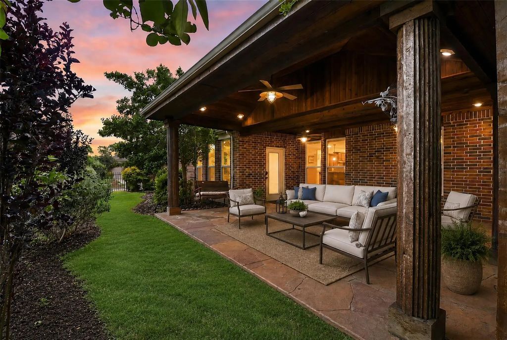 1728 Hacienda Heights Lane, Frisco
