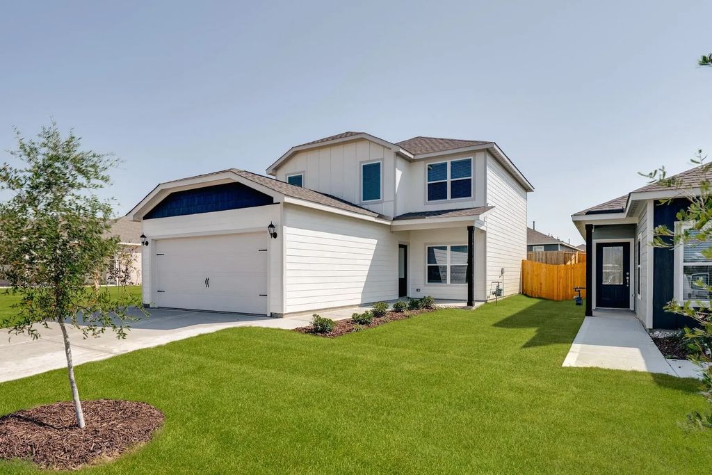 8437 White Wolf Trail, Ponder