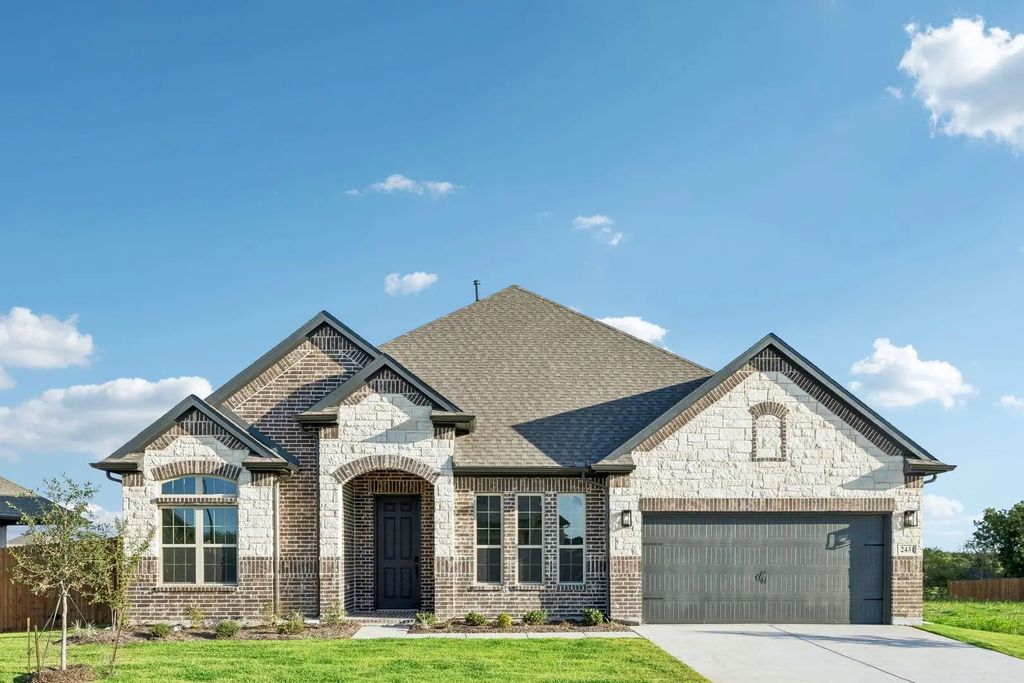 2431 Scott Court, Waxahachie