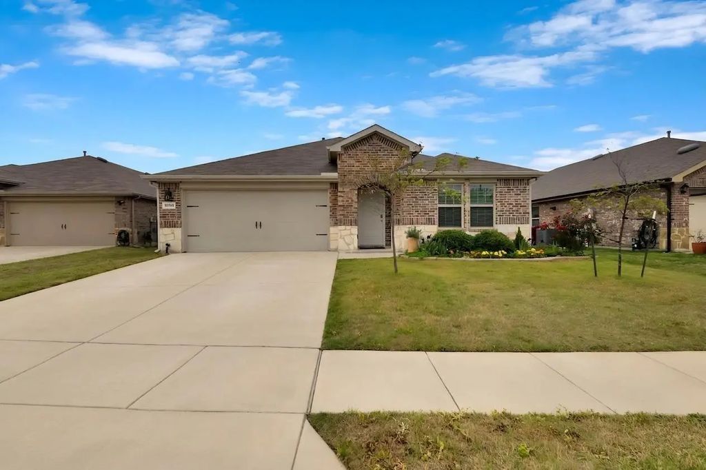 3223 Buttonbush Drive, Royse City