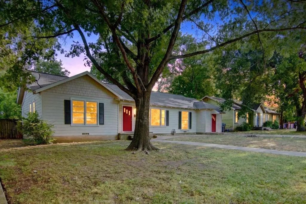 4108 Austin Avenue, Waco