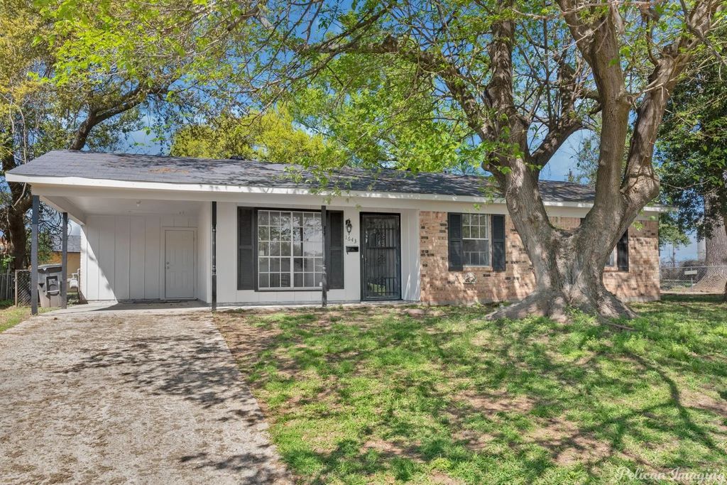 1643 Holiday Boulevard, Bossier City