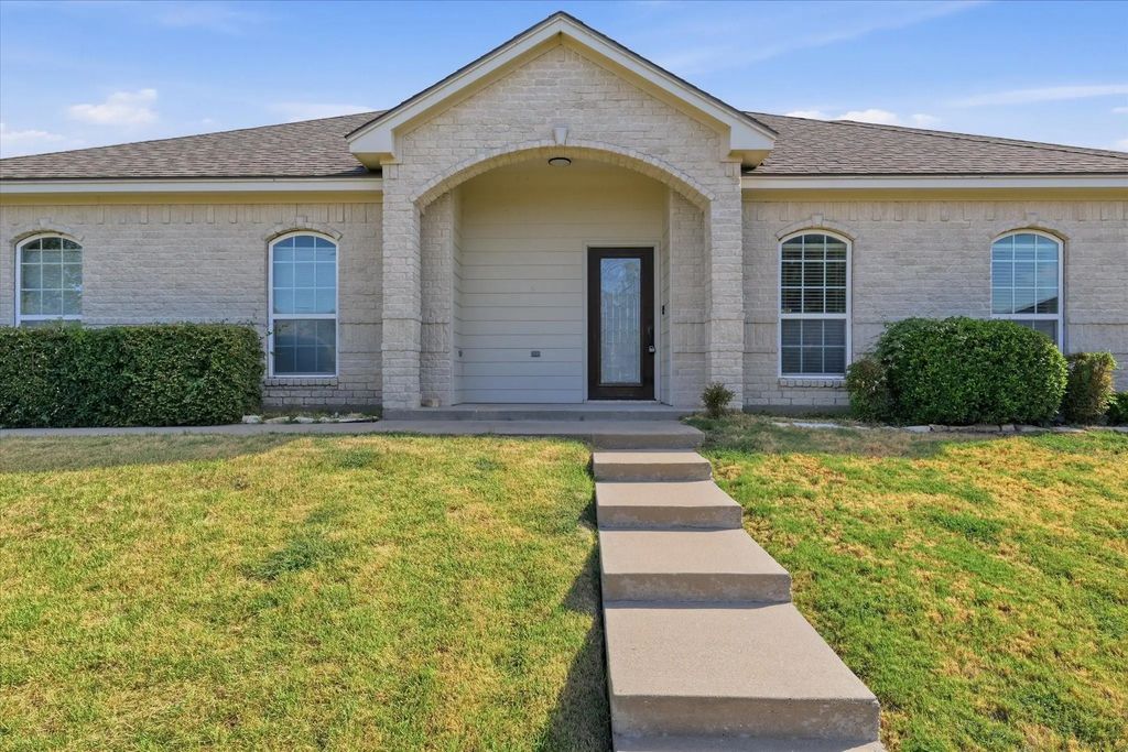 32 North Shore Circle, Waco