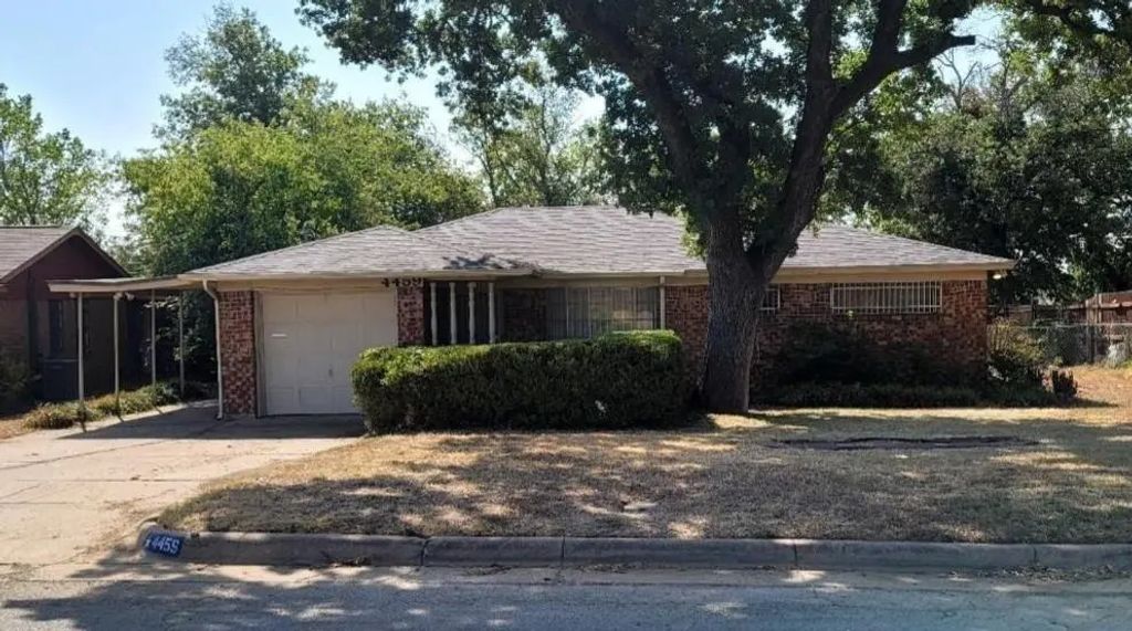 4459 Burke Road, Fort Worth
