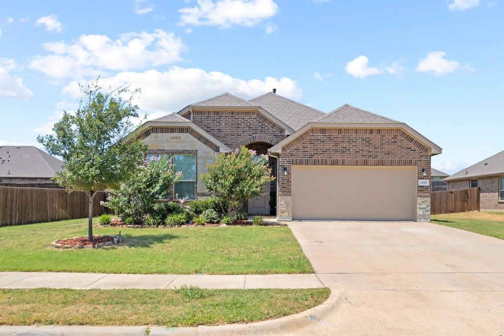 3507 Camden Creek Road, Krum