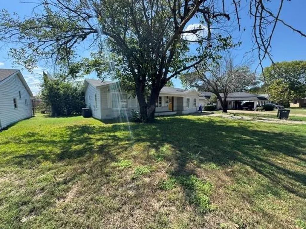 704 Grice Street, Waco