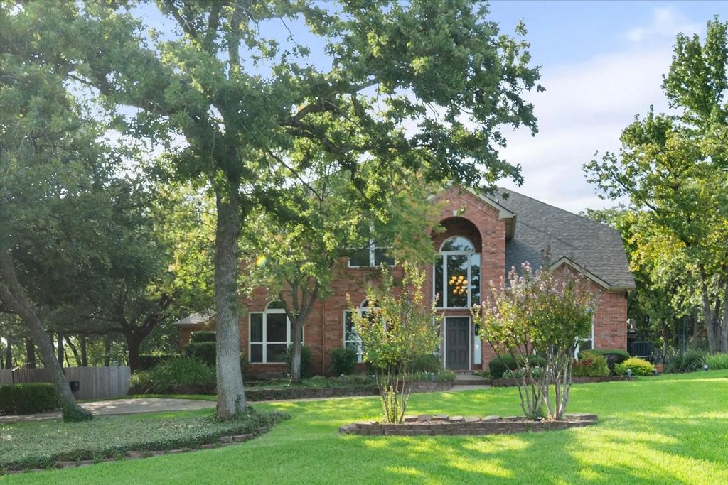 3400 Wild Oaks Court, Burleson