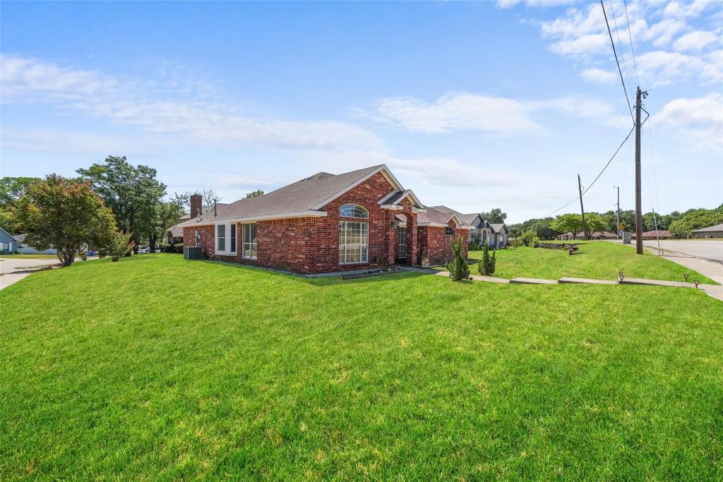 1064 The Meadows Parkway, DeSoto