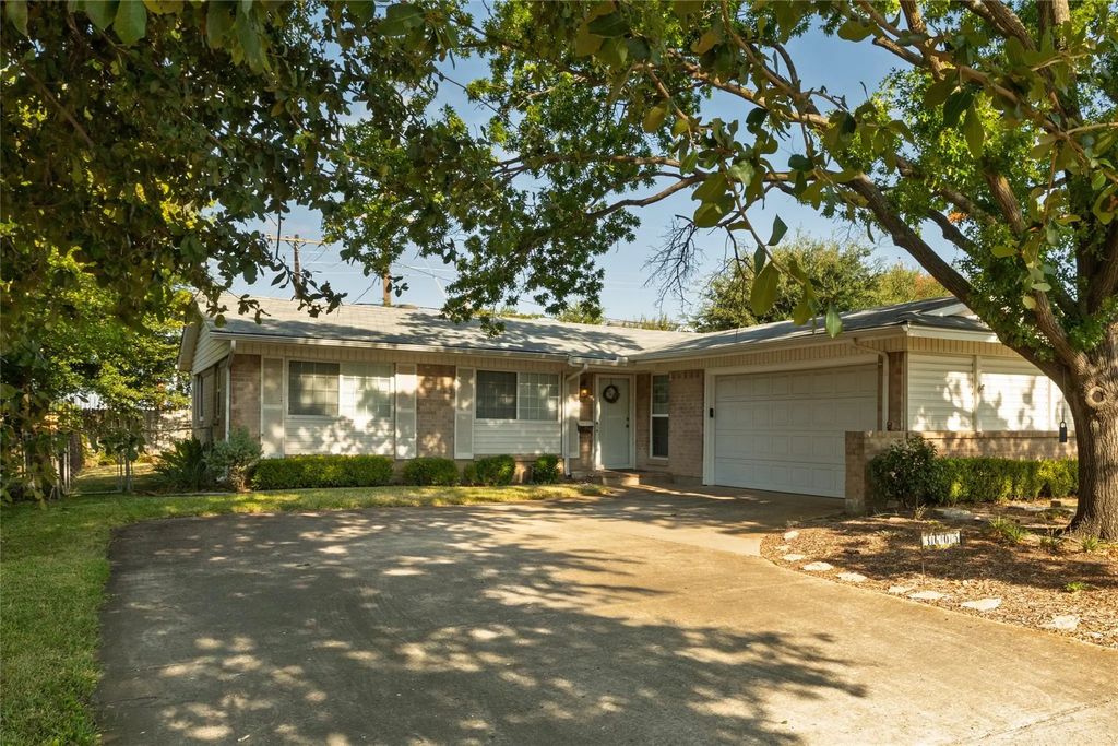 3605 Pleasant Run Road, Irving