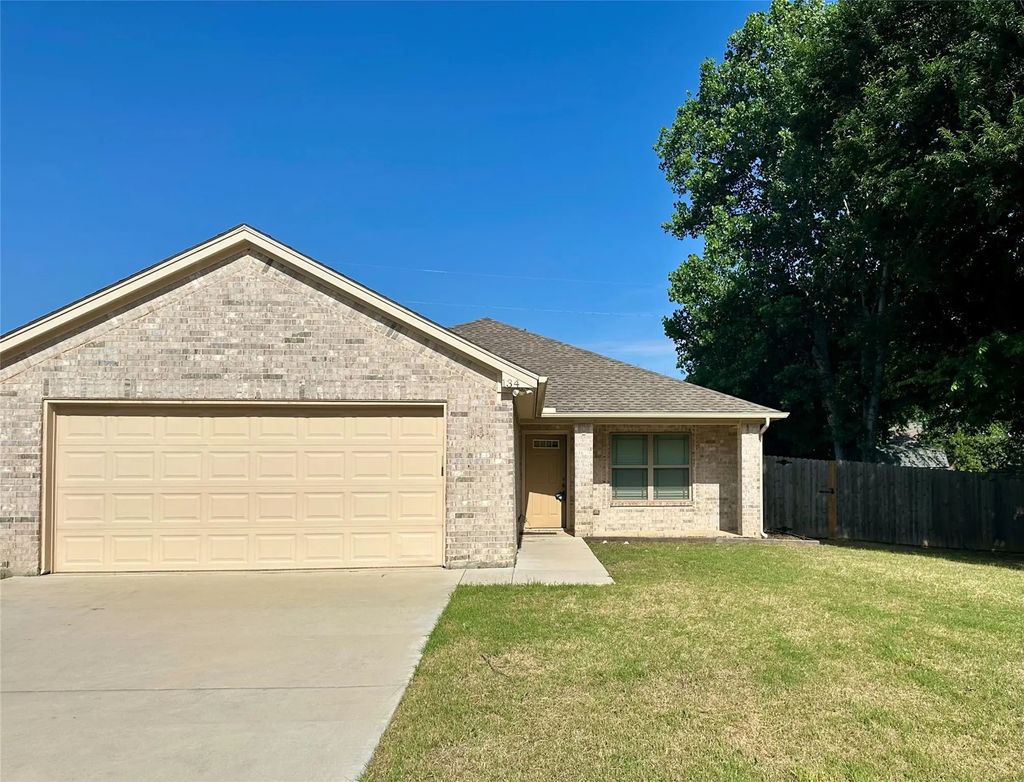 134 Dennis Drive, Azle
