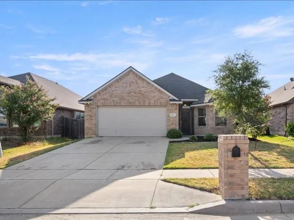 10117 S Race Street, Fort Worth