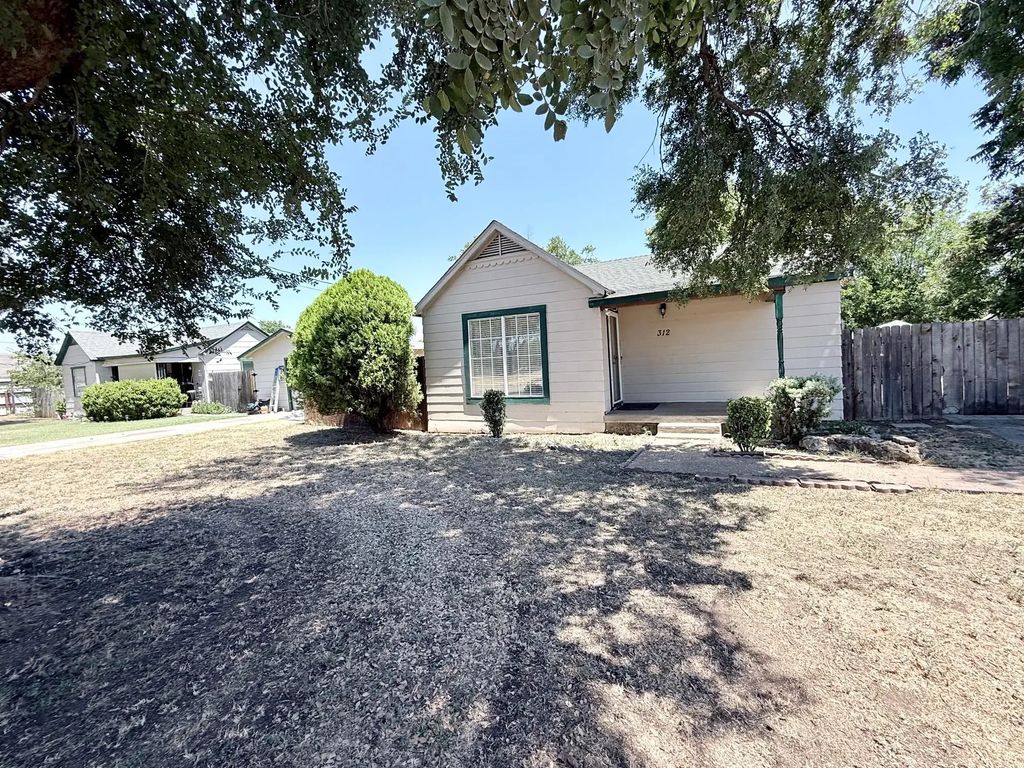 312 Ralph Street, White Settlement