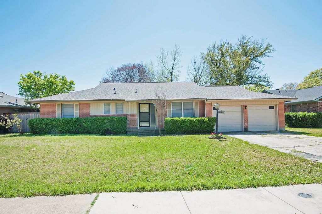 3222 Latham Drive, Dallas