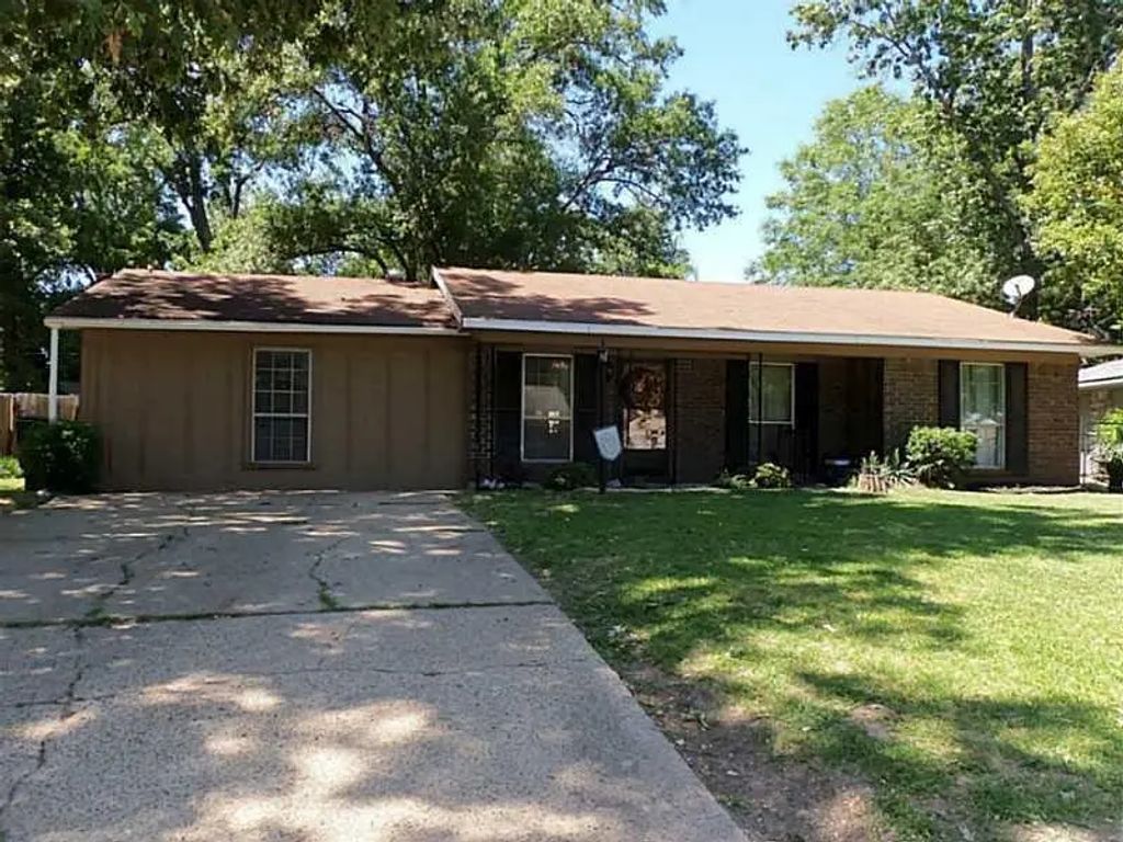 114 Miriam Lane, Shreveport