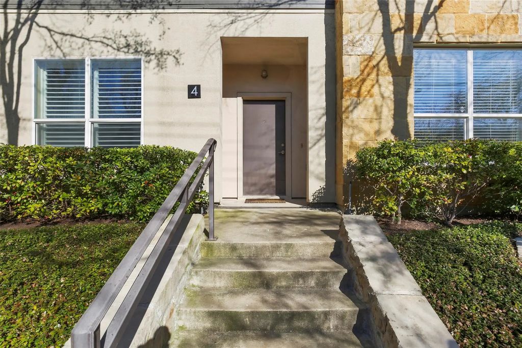 3800 Holland Avenue 4, Dallas