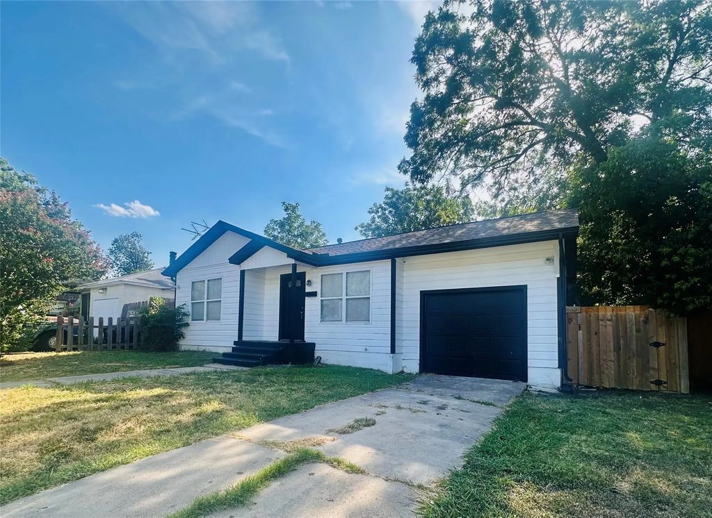 4404 Harwen Terrace, Fort Worth