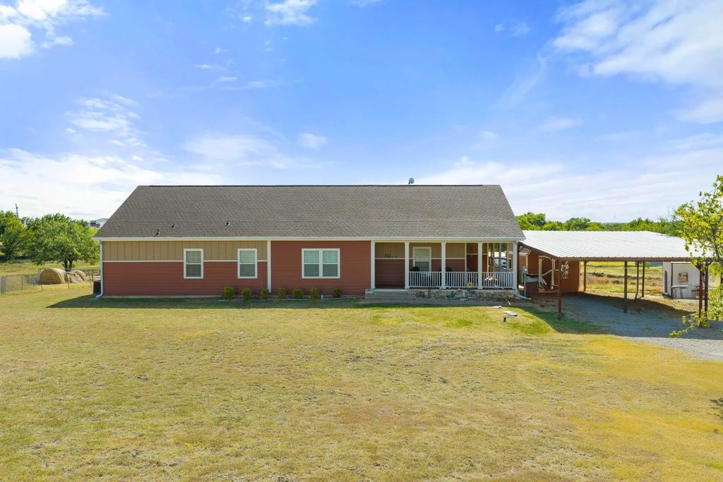 737 Bunk House Drive, Venus