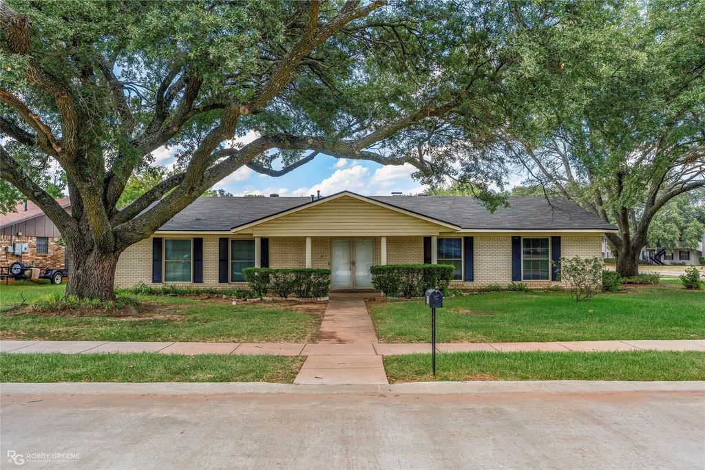 400 Plaza Circle, Bossier City