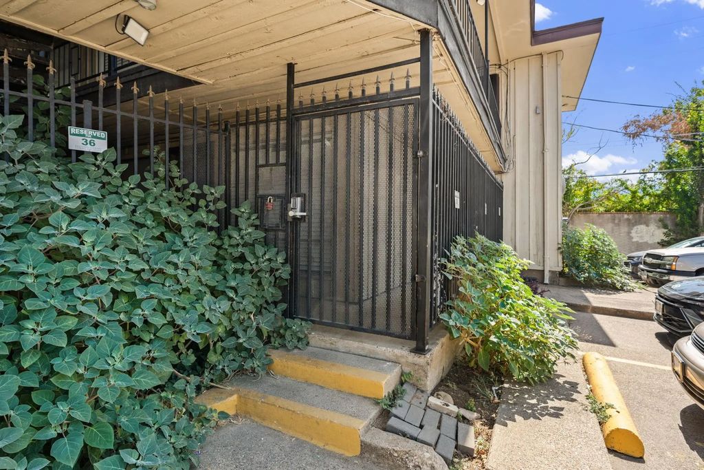 5001 Bowser Avenue 115, Dallas
