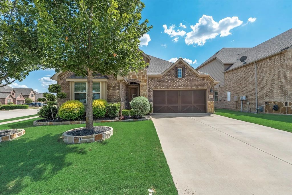 5001 Stockwhip Drive, Fort Worth