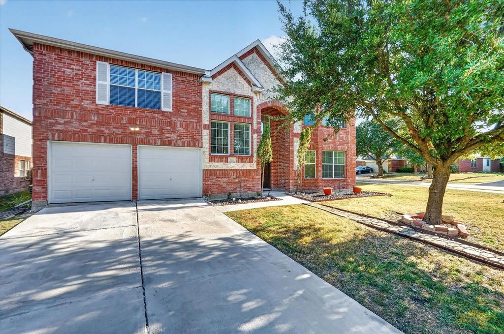 2112 Aster Trail, Forney