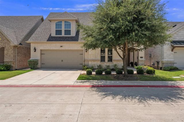 2704 Esplanade Boulevard 2704, Mansfield