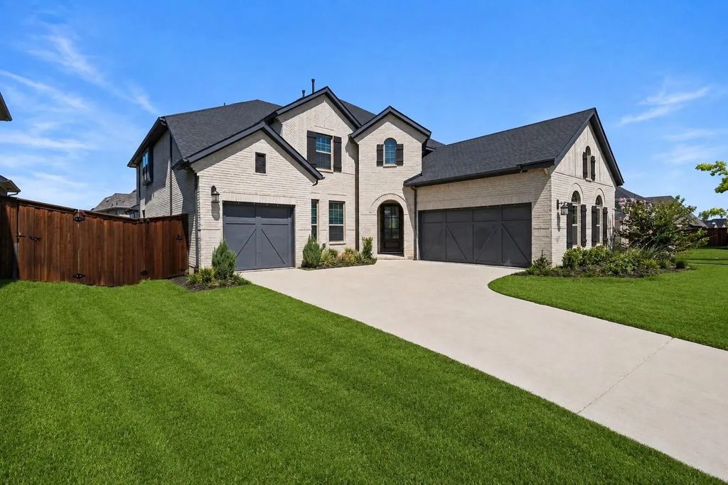 4125 Fall Aster Way, Aubrey
