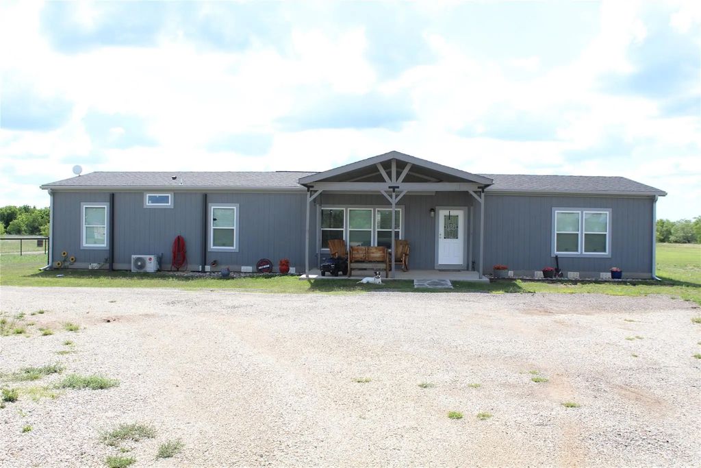 2077 A Shawver Road, Perrin