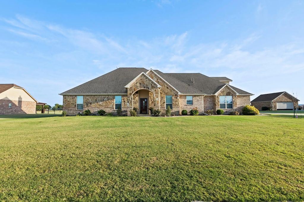 4055 Hackberry Circle, Caddo Mills