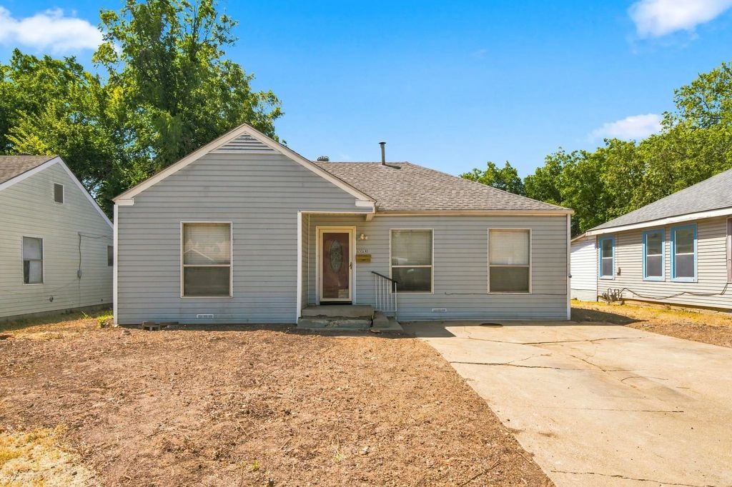 1013 Oak Street, Grand Prairie