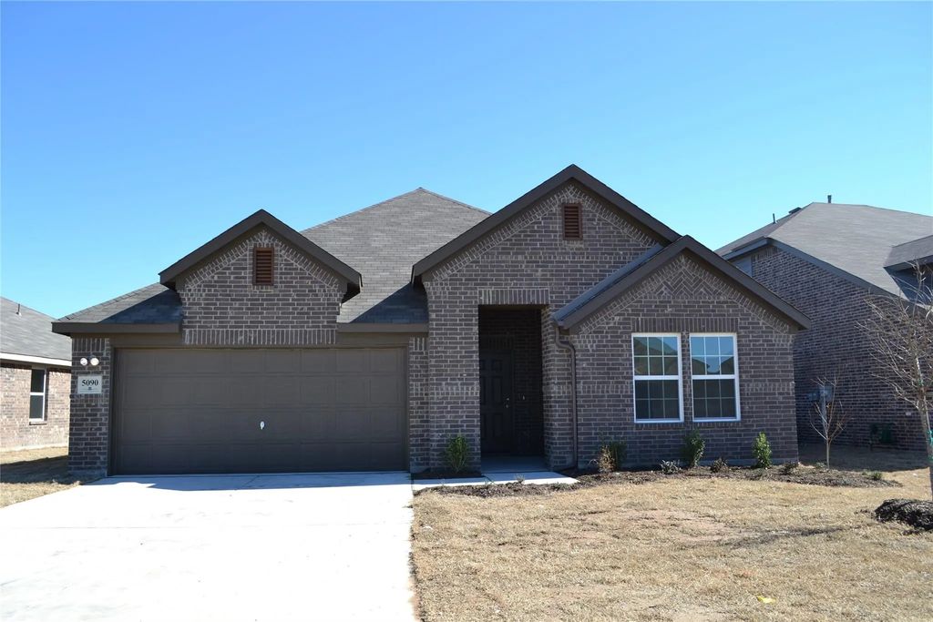 5090 Royal Springs Drive, Forney