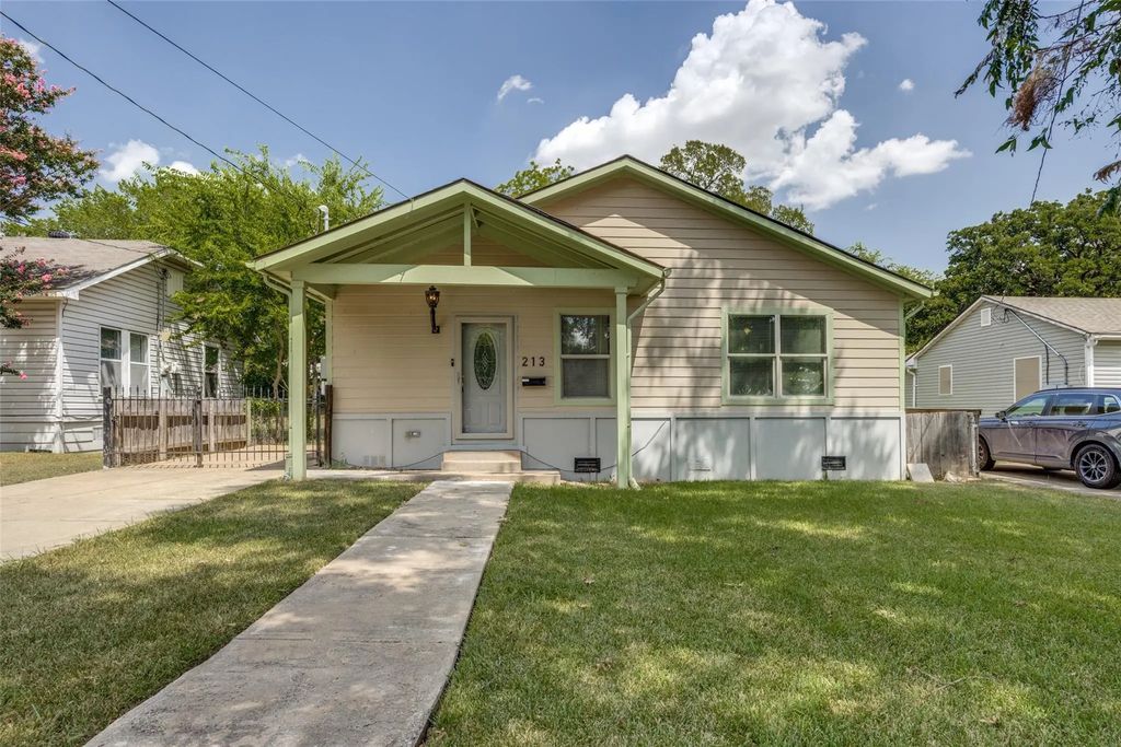 213 N Holly Avenue, Sherman