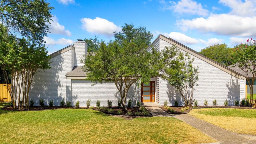 17133 Earthwind Drive, Dallas