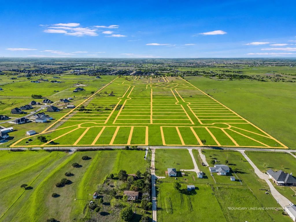 7685 County Road 916, Godley
