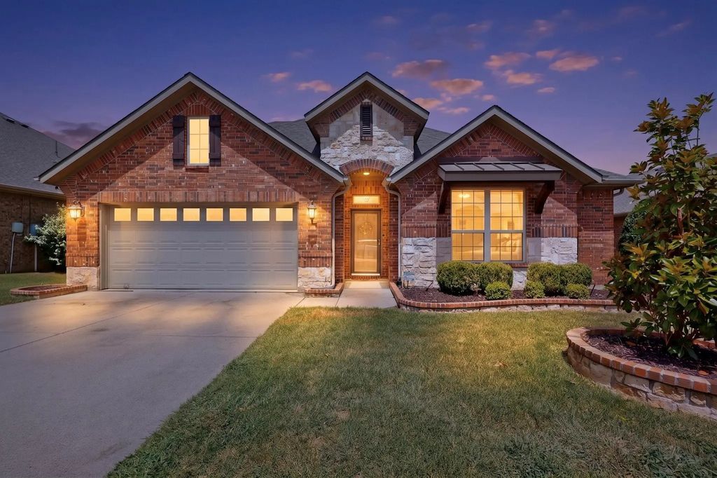9215 Moon River Court, Arlington