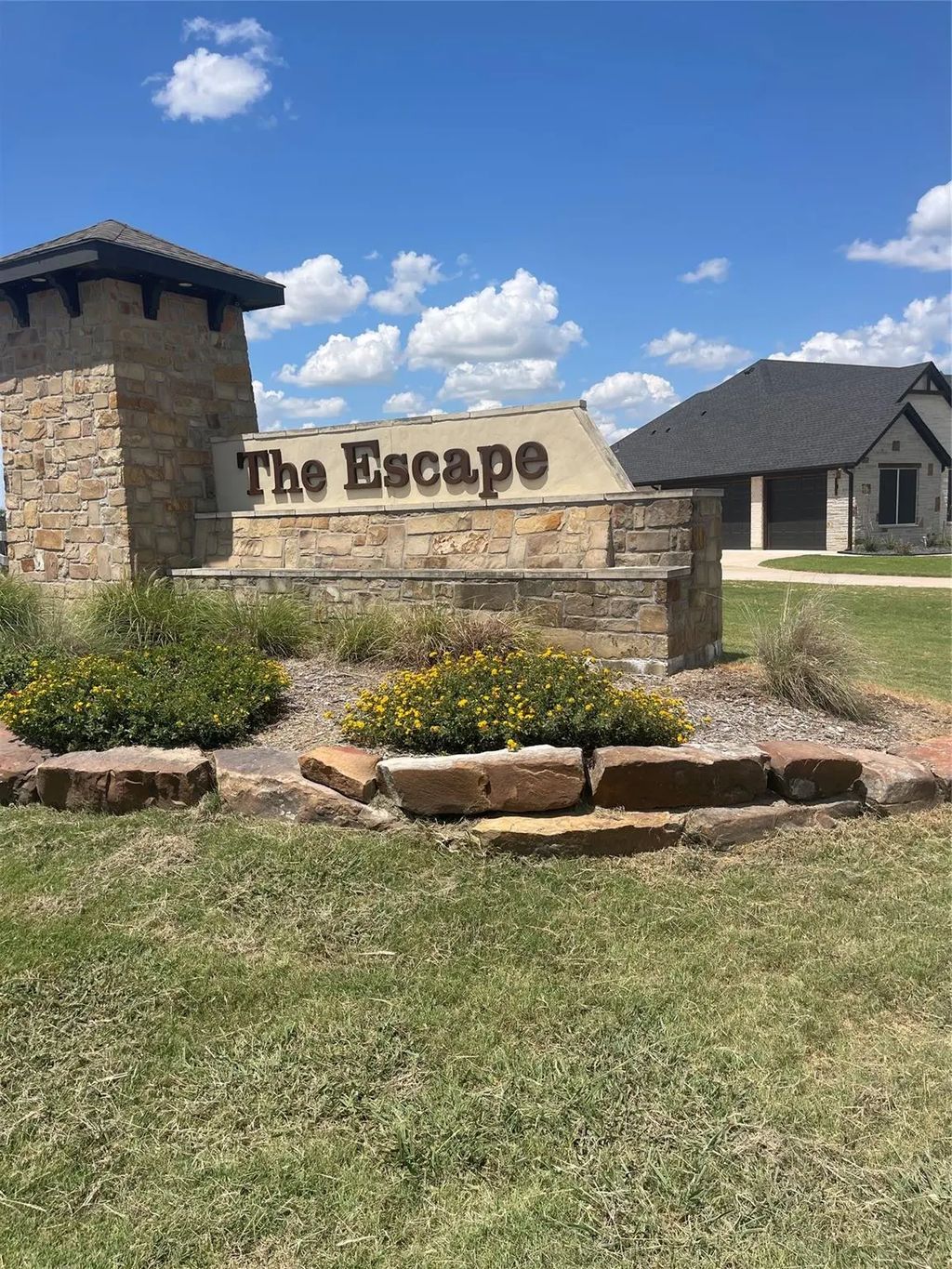 9625 Whispering Creek Terrace, Grandview