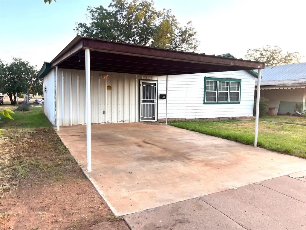 422 W Harris Street, Spur