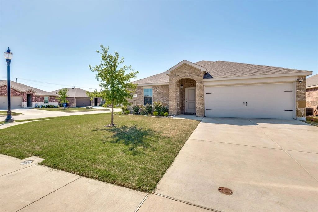 980 Fueller Drive, Aubrey