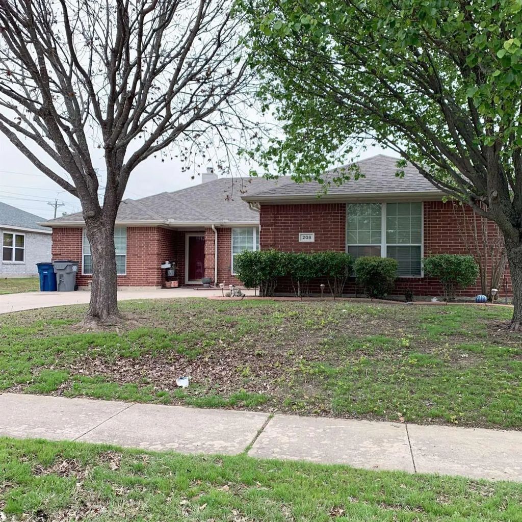 208 N Rolling Meadows Drive N, Wylie