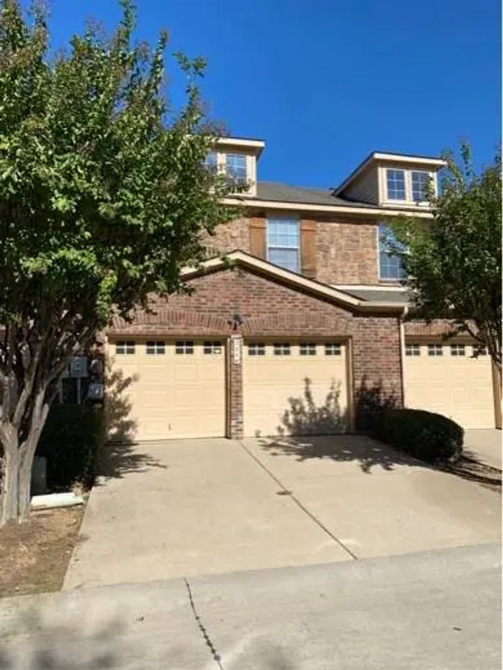 2734 Hyde Park Drive, Grand Prairie