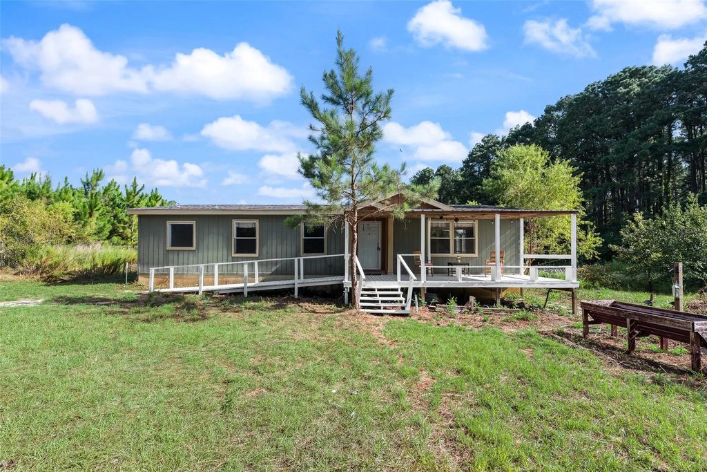 7401 County Road 4613, Athens