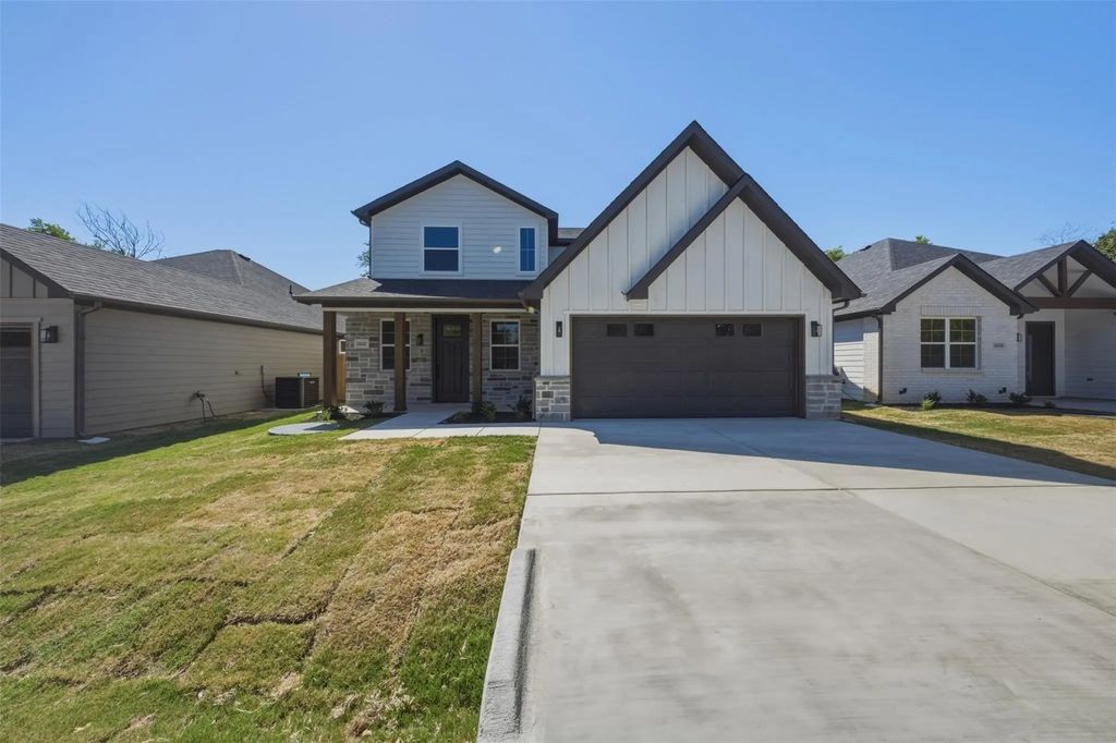 5557 Mercedes Circle, Granbury