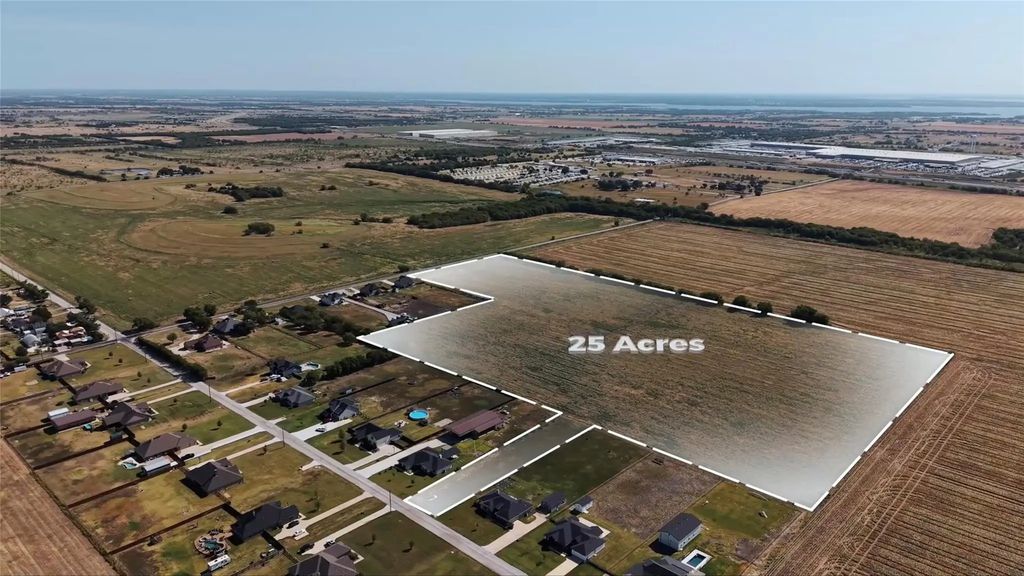 3885 Lois Road W, Sanger
