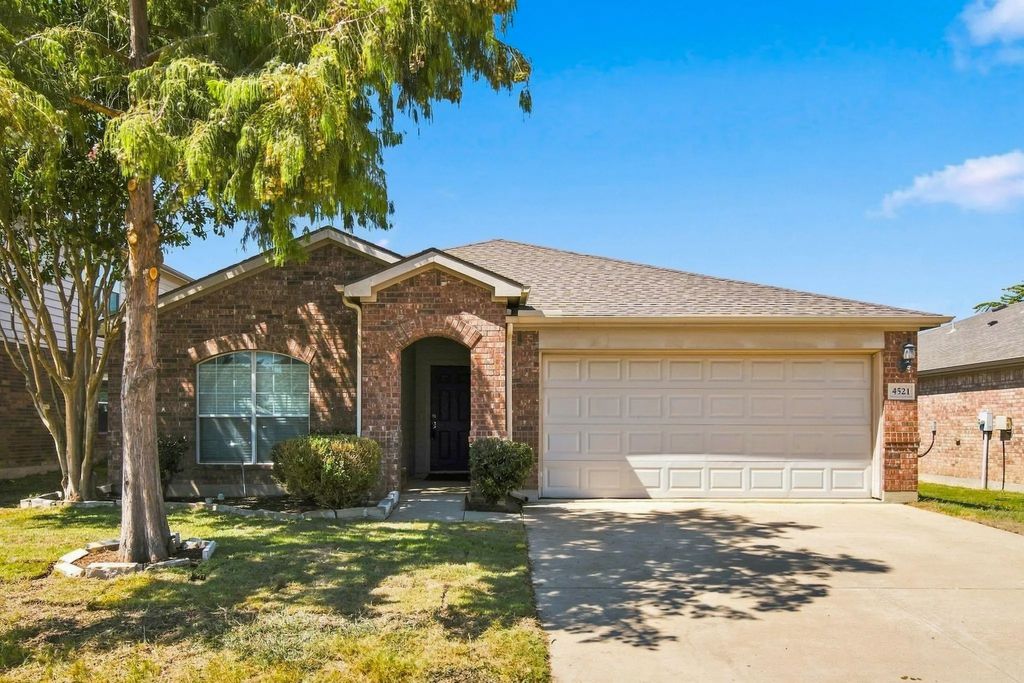 4521 Sheldon Trail, Fort Worth