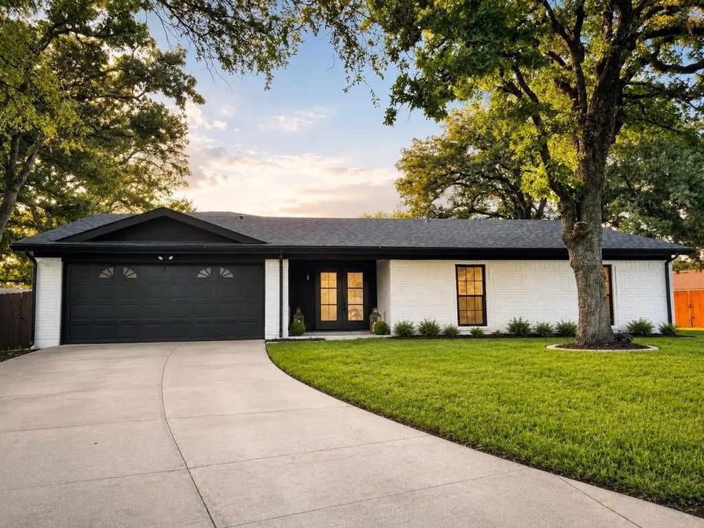 2916 Jason Court, Fort Worth