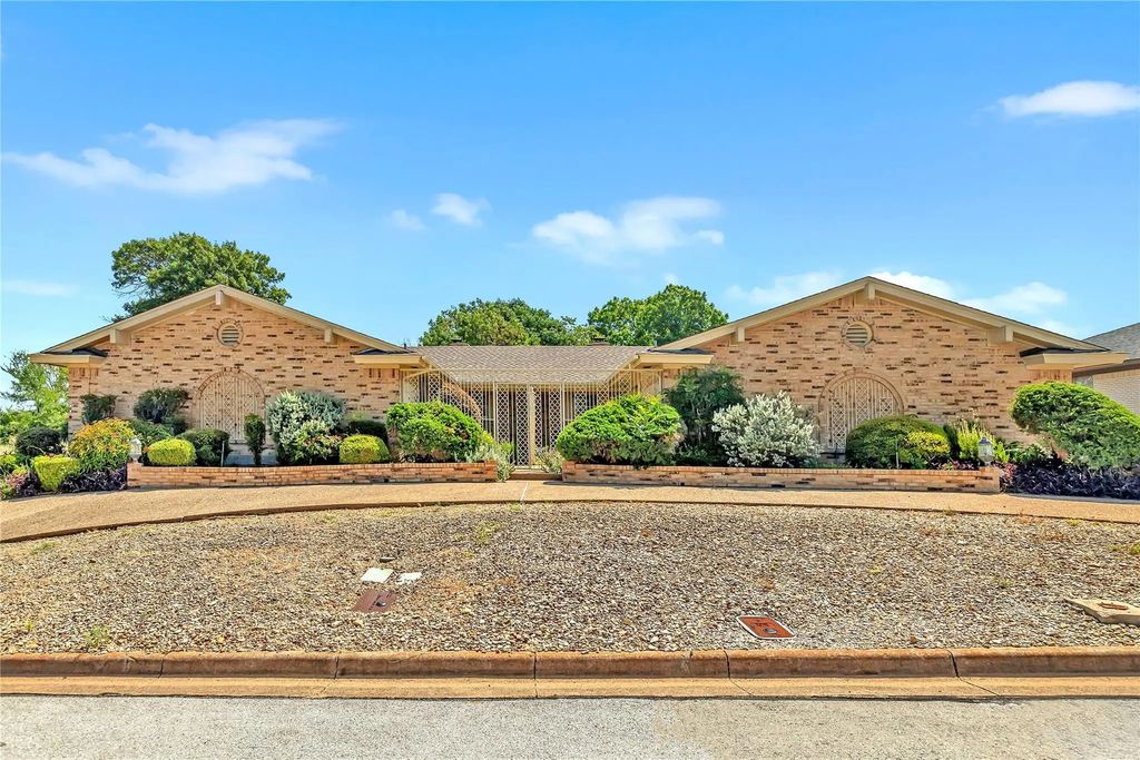 4714 Ranch View Road, Fort Worth