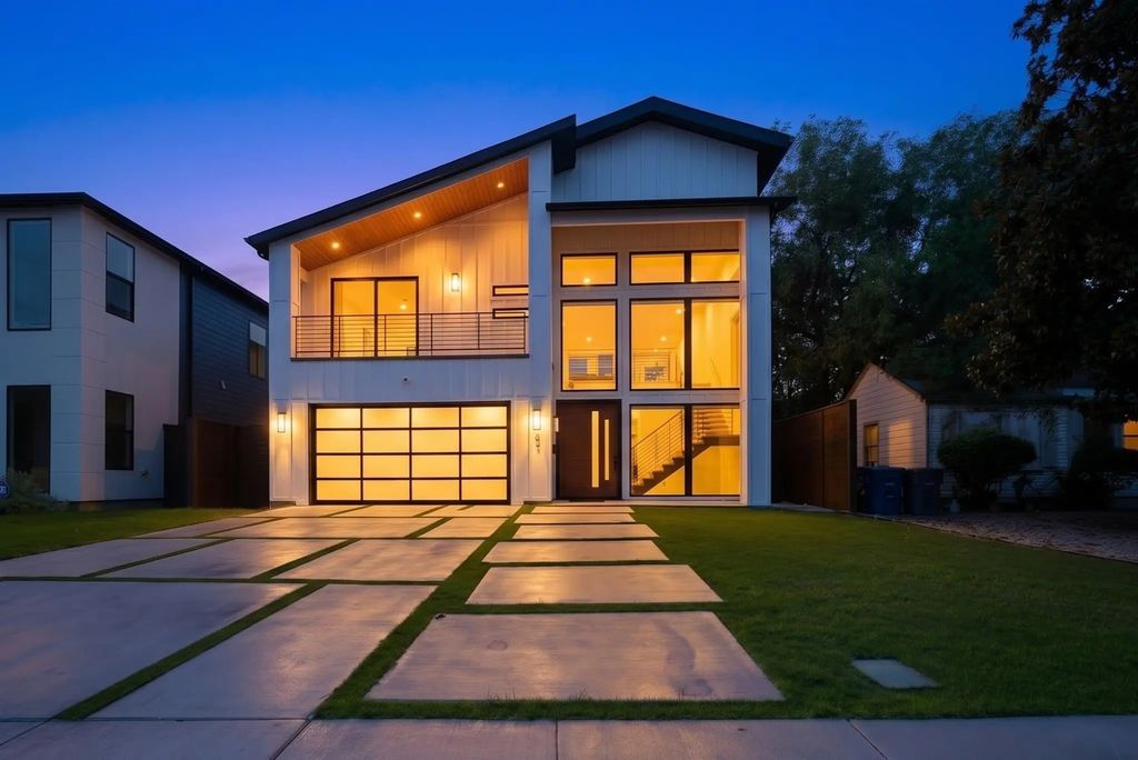 4811 W University Boulevard, Dallas